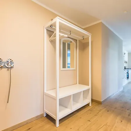 Haus Muschelsucher, Birkenstrasse 7a, App 5 Zingst